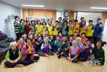 구리시 발관리봉사단, 경로당에서 발관리 재능기부 활동