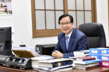 충신교회 창립 60주년기념 행사 열려