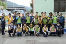 양산경찰서, 시복지재단 이마트 양산점 안심골목길 조성 벽화그리기 실시