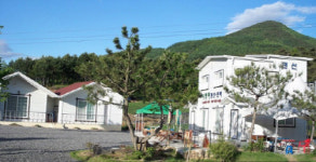 멋진 자연절경 속 그림같이 자리잡은 괴산 화양계곡 나루터펜션