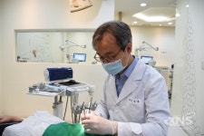 [인터뷰] 안양 웰메이드치과 윤정현 원장 임플란트 치료, 발치 후 너무 늦지 않게 진행해야
