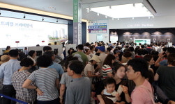 포스코건설, 반석 더샵 견본주택 방문객 갈수록 늘어