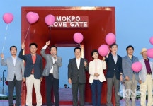 목포 평화광장, 관광 핫플레이스 관광객들에게 각광