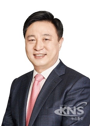 김두관, 더불어민주당 당 대표 출마 선언...1인 독주에 도전