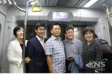 서영진 교통위원장, 우이신설 도시철도 시승가져