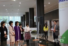 학교디자인 혁신사업 소개하는 조희연 서울시교육감