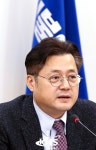 [KNS포토] 홍익표 법인세 인하에 따른 외자기업 유치효과 미미, 국가 살림 뒤흔드는 문제 반복