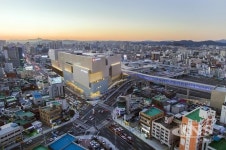 국내 첫 민자 복합환승센터와 대구신세계 오픈 1년만 3300만명 방문