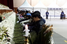 부북면 사포초등학교 교장 교감 선생님 학생 합동분양소 조문