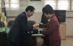 오봉수 시의원, 문일고등학교 감사패 수상
