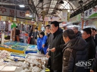 민주당충북도당, 설 명절 맞이 전통시장 장보기 대대적 전개 펼쳐