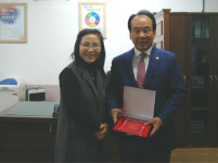 김진영 서울시의원, 반원초등학교로부터 감사패 수상