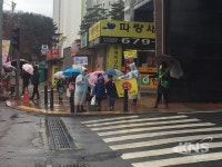 용인시 동백동, 초등학교 앞 교통안전캠페인 실시