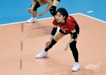 [포토뉴스] 리시브 준비중인 포항여중 안나은