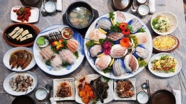 군산으로 떠나는 근대 시간여행, 맛집에서 식도락도 완성!