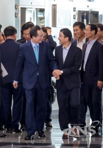청와대 정무수석 전북도 방문, 지역현안 청취