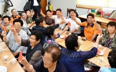 이철우 도지사, 할매·할배 무더위 쉼터 방문