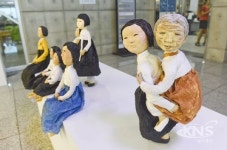 원주평화의 소녀상 닥종이 인형전