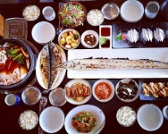 제주도 한림 갈치구이 맛집 제갈양, 휴가철 협재해수욕장 방문한 막바지 인파 몰려