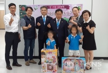 남양주시 진접.오남 행터, 아동 자매에게 선물증정 감동