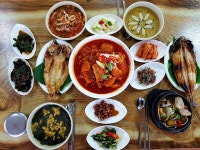 제주도 표선해비치 맛집 세화해녀의 집, 에코랜드의 국화 보기 위한 고객 몰려