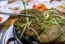 고품질 토종 한우로 빚은 녹차 떡갈비, 보성 대표 맛집으로 등극