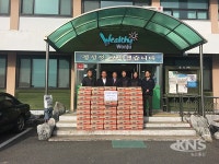 원주시, ㈜애니우드 연말연시 후원품 전달