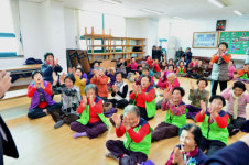 흥덕면 기쁨노인대학서 함께해요 희망고창 전문이동봉사 진행
