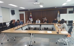 곡성군, 석곡 흑돼지 숯불구이 명성 회복 위해 모였다
