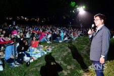 염태영 수원시장, 수원연극축제 위대한 카페 공연참여