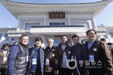 만나야 통일이다. 노동자가 앞장 선다