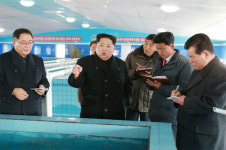 김정은, 신설 순천메기공장 현지지도..연간 1,200톤 규모