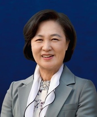 문 대통령, 법무부 장관에 추미애 의원 지명