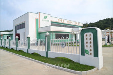 6월엔 평안남도보건산소공장, 4월엔 함경북도보건산소공장 준공
