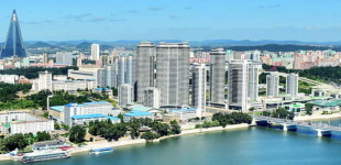 [포토] 北신문이 김정일 국방위원장 10주기에 즈음해 게재한 유훈 현실