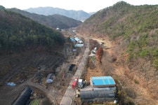 세상에서 가장 긴 무덤의 진실규명사 한 권에 담았다