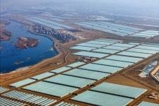 북, 신의주온실농장 준공...제9차당대회 곧 열릴 듯