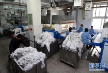 중국 ‘춘절 대이동’ 막바지! 열차용 침구류 세탁소 공개