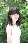 ‘아이폰걸’ 리카이신, 청초한 숲속의 요정으로 변신
