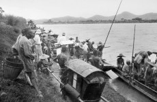 100년 전 사진으로 보는 청두의 옛날 직업, ‘통나무 띄우기’