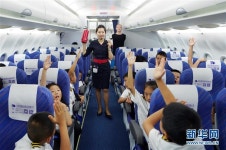 중국 윈난, 어린이 항공 여름캠프 개최…항공안전 교육