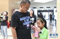 중국 신장 박물관, 여름방학에만 활동하는 ‘초등학생 안내원’