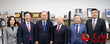 [포토] 반기문재단에 전달된 중국 명품 보이차