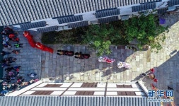 소도시 종합 정비 통해 ‘문화여행 거리’로 탈바꿈한 옛 마을 거리