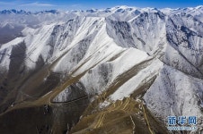 신장, 도로 관통 프로젝트 건설 가속페달…교통 발전 촉진