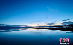 [포토] 칭하이 차카염호, 석양 아래 아름다운 ‘하늘의 거울’