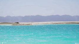 [포토] 칭하이 다차이단 비취 호수의 오색찬란한 물결