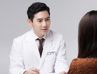 코로나19는 부스터샷, 건조한 피부에는 스킨부스터
