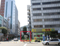 약국 앞 쓰레기 컨테이너? 부산대병원, 갑질 비난에 반박