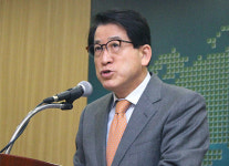 막내린 6년 이경호 회장 체제…제약선진국 도달